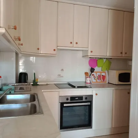 Residencial Con Piscina Lägenhet